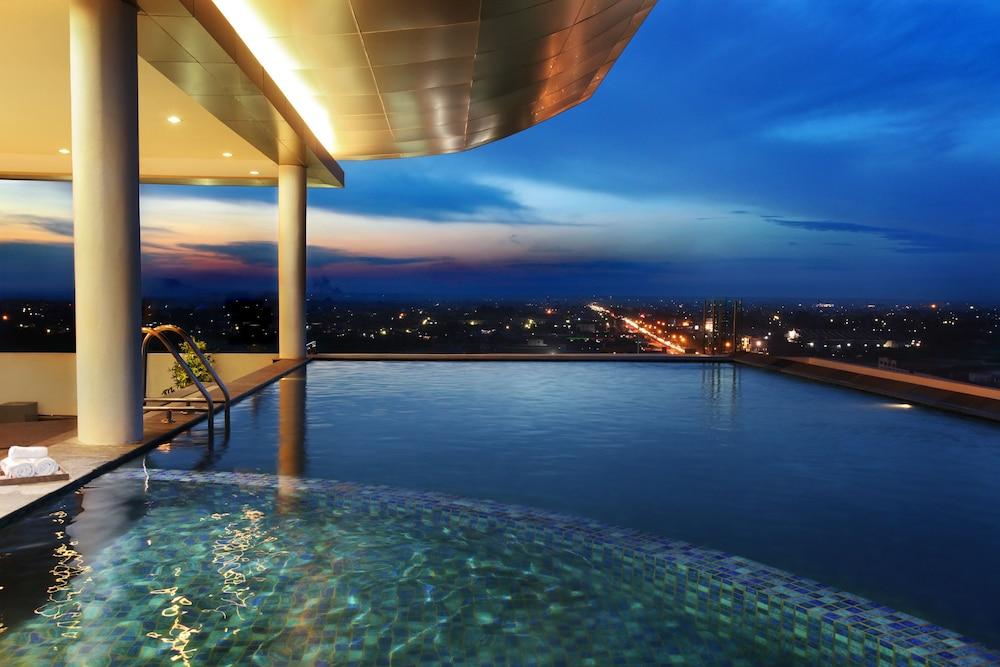 Swiss-Belinn Ska Pekanbaru Extérieur photo